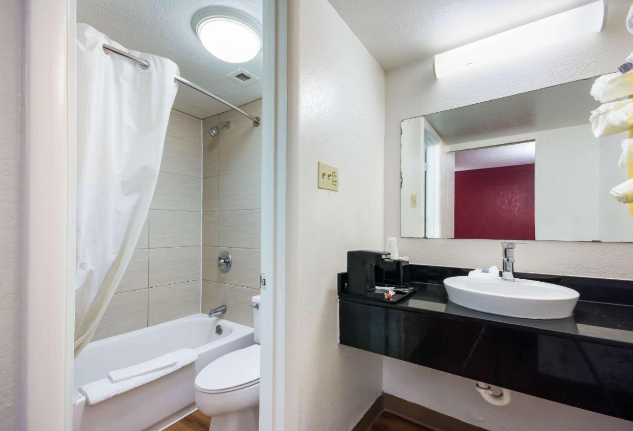 Econo Lodge Del City Dış mekan fotoğraf