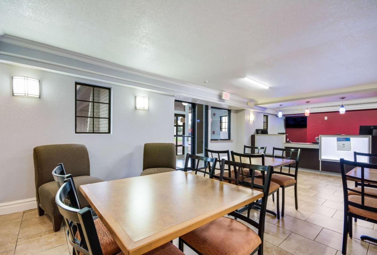 Econo Lodge Del City Dış mekan fotoğraf