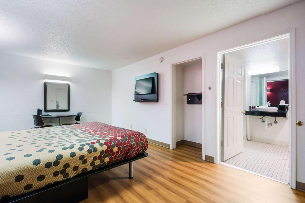 Econo Lodge Del City Dış mekan fotoğraf