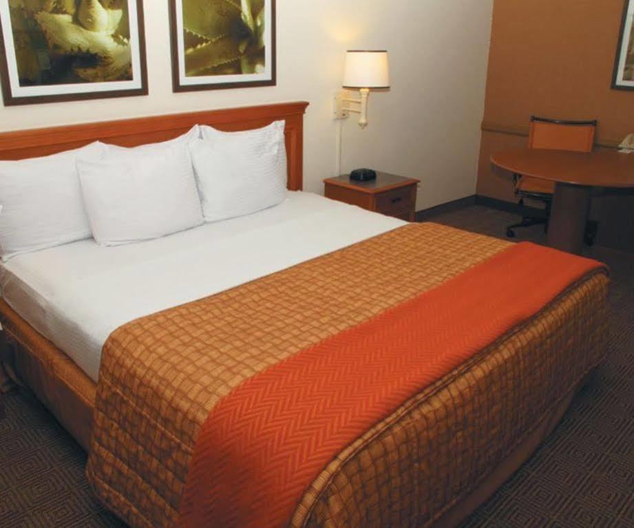 Econo Lodge Del City Dış mekan fotoğraf