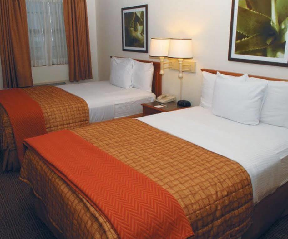 Econo Lodge Del City Dış mekan fotoğraf