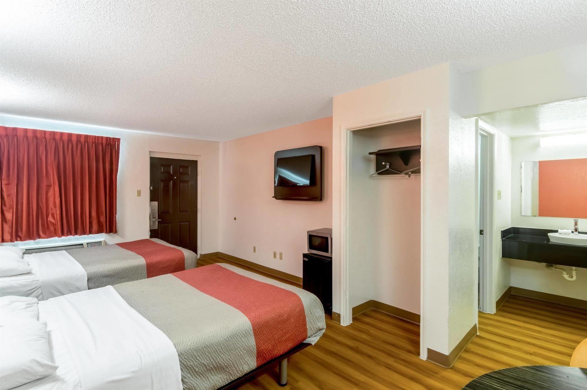 Econo Lodge Del City Dış mekan fotoğraf